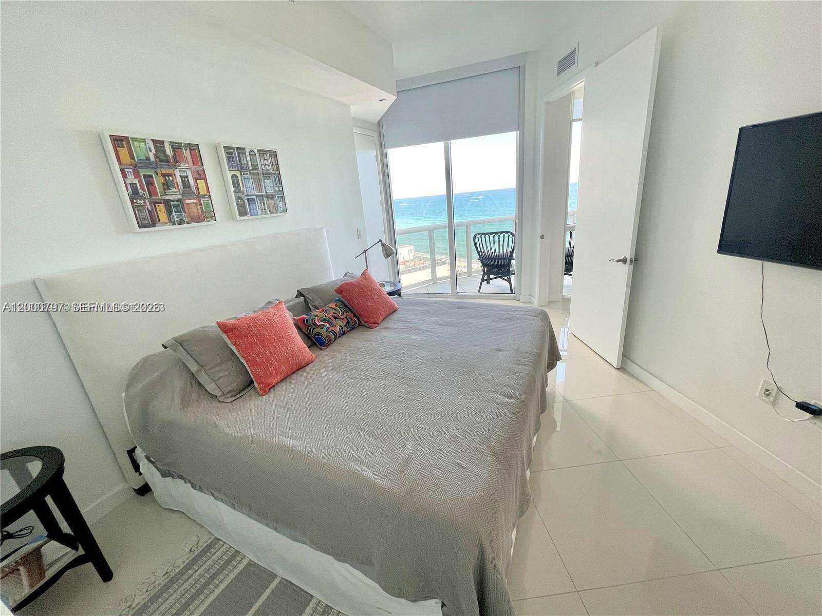 Trump Tower 3 at 15811 Collins Ave, Sunny Isles Beach, FL 33160 - For Rent photo 17