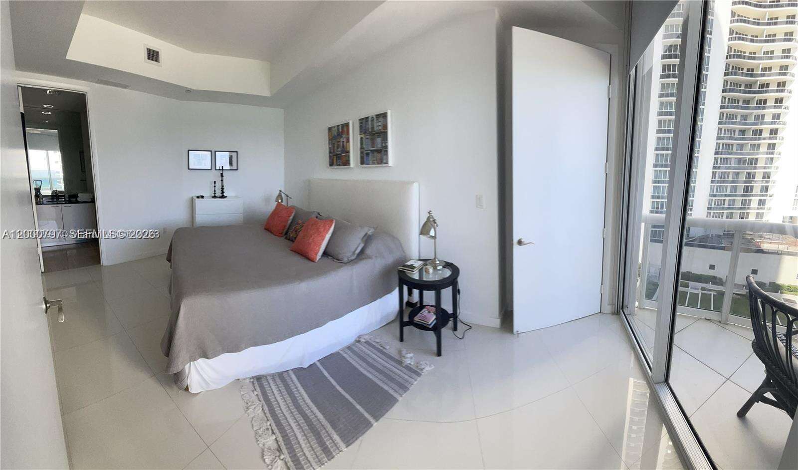 Trump Tower 3 at 15811 Collins Ave, Sunny Isles Beach, FL 33160 - For Rent photo 18