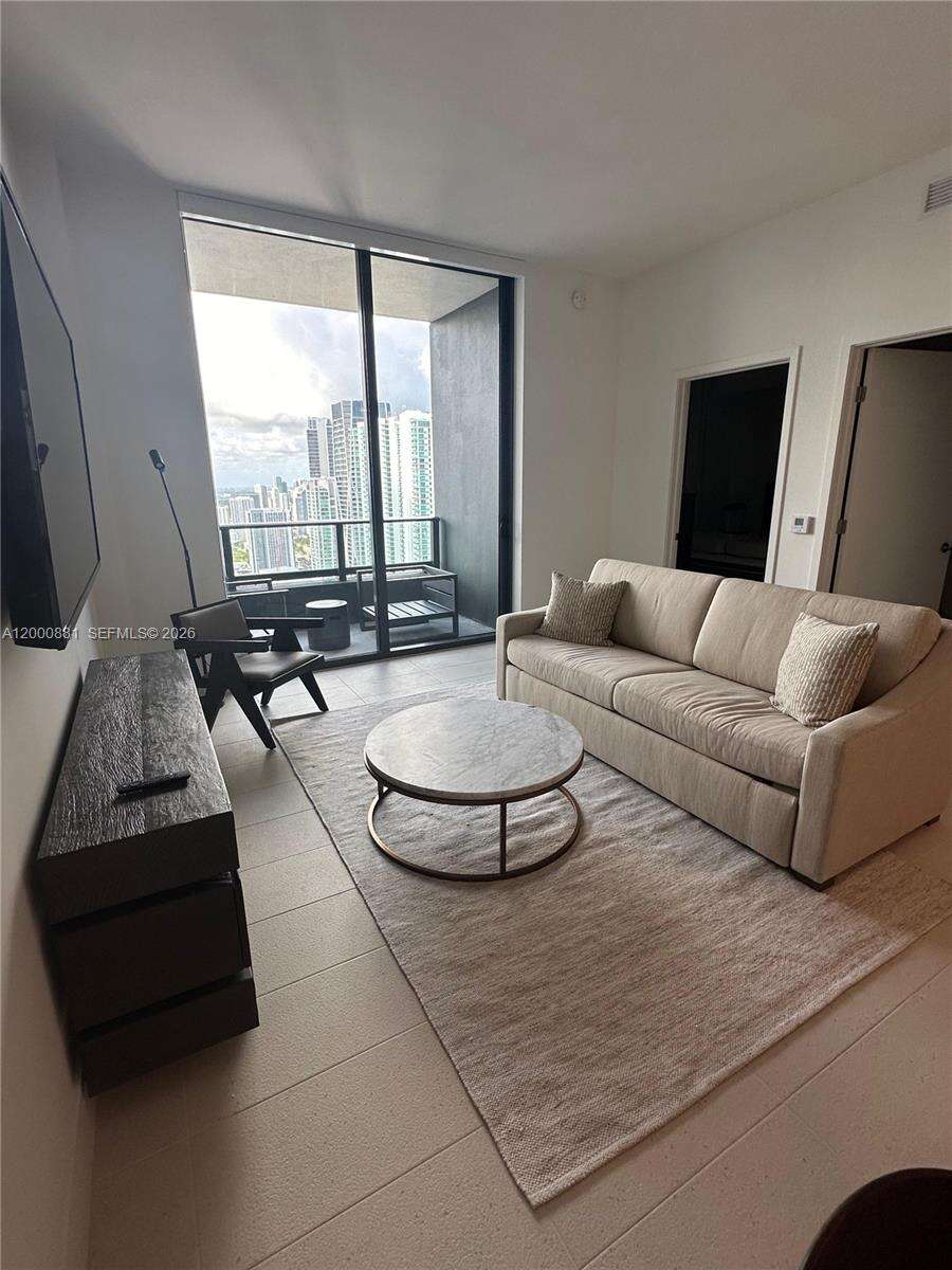 Natiivo | Gale Miami at 159 6 St, Miami, FL 33132 - For Rent photo 1