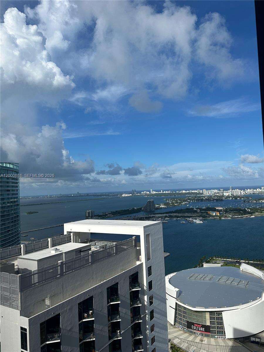 Natiivo | Gale Miami at 159 6 St, Miami, FL 33132 - For Rent photo 38