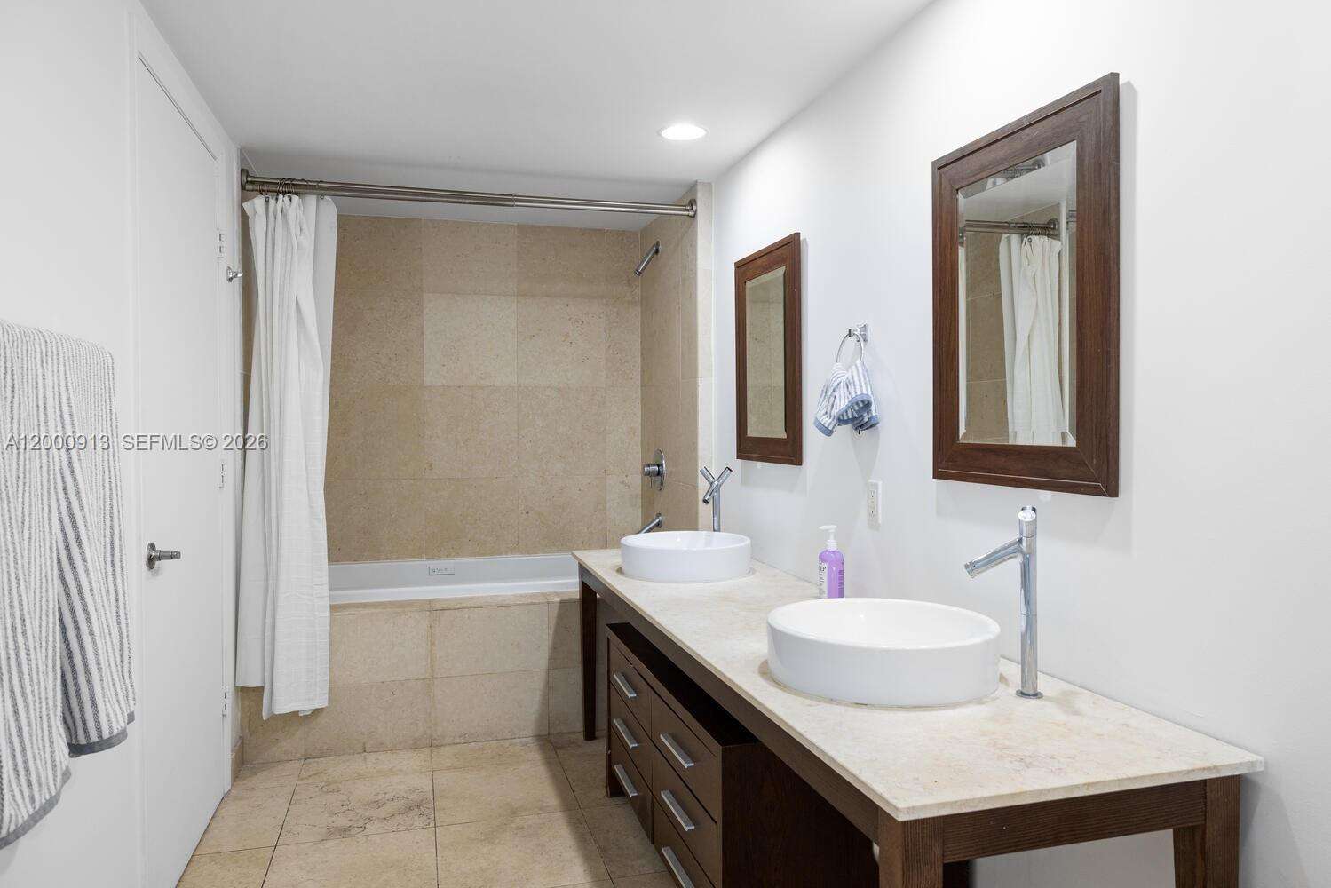 Icon Brickell 1 at 475 Brickell Ave, Miami, FL 33131 - For Rent photo 14