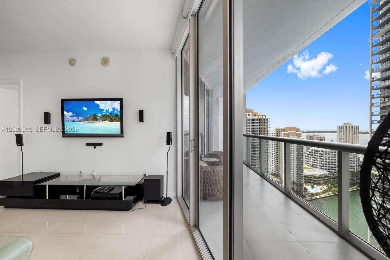 Icon Brickell 1 at 475 Brickell Ave, Miami, FL 33131 - For Rent photo 15