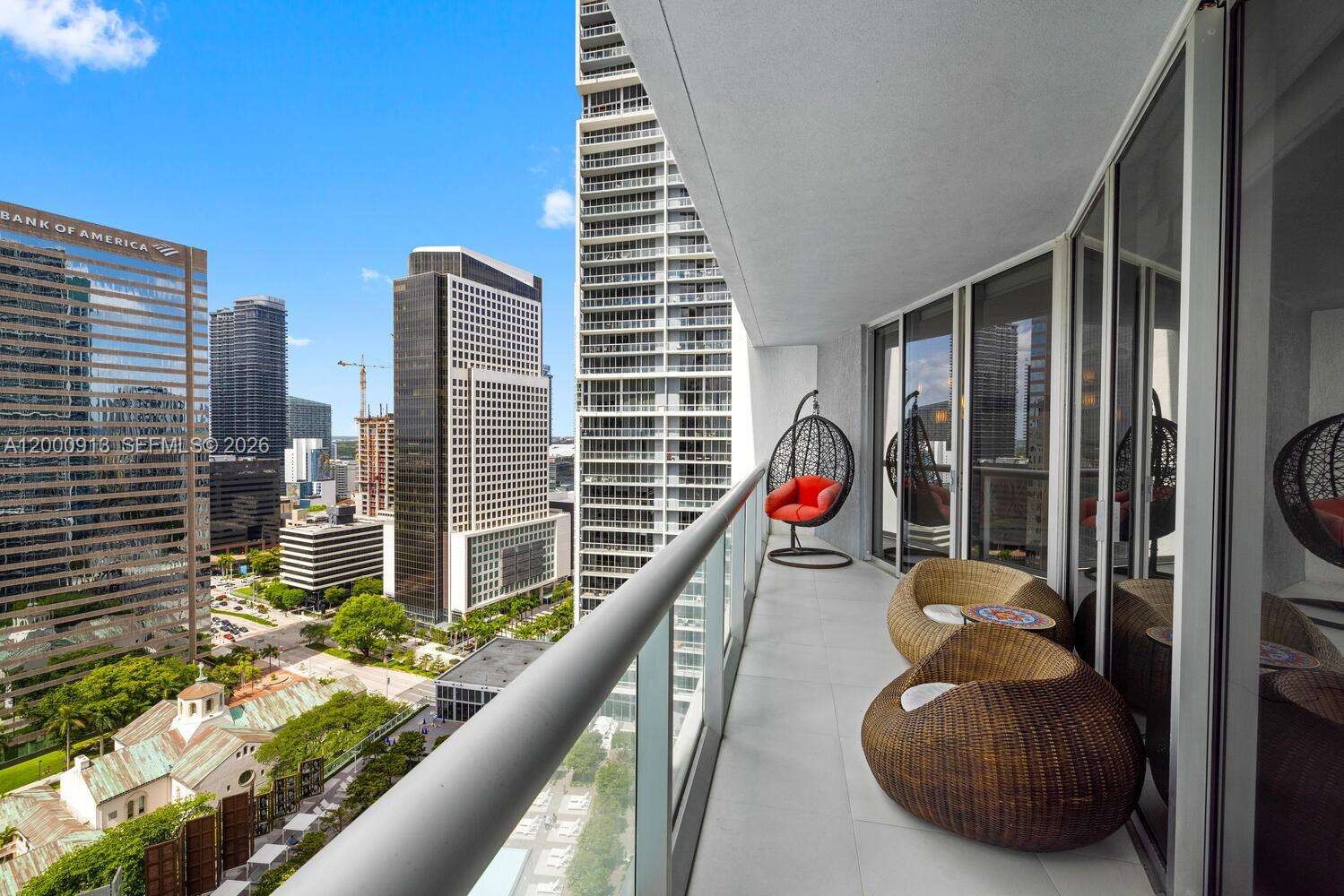 Icon Brickell 1 at 475 Brickell Ave, Miami, FL 33131 - For Rent photo 4