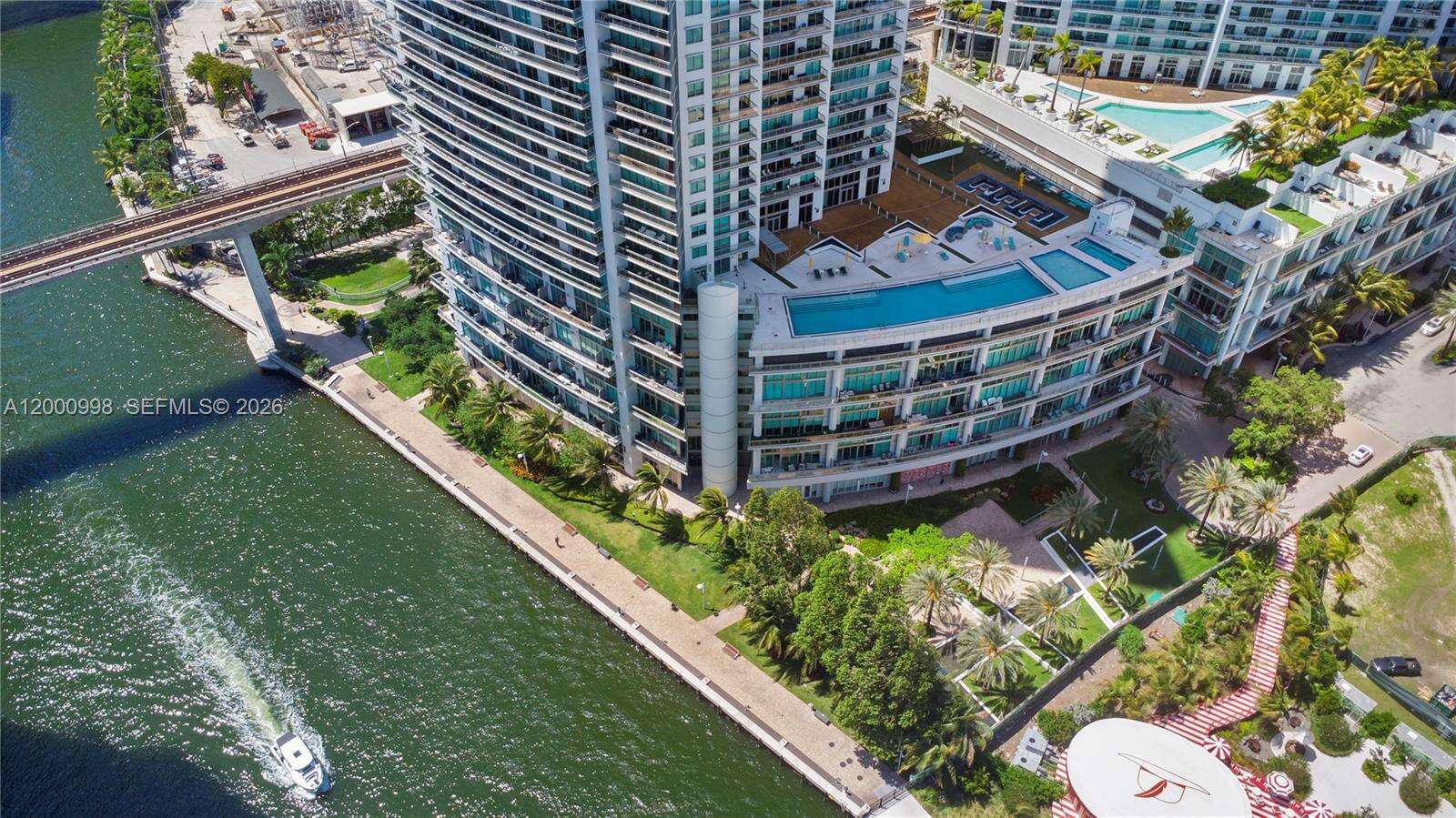 Mint at 92 3 St, Miami, FL 33130 - For Rent photo 32