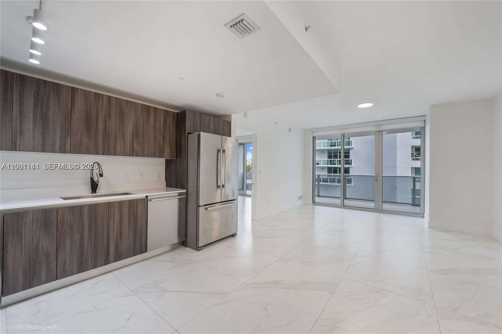 Aria On The Bay at 488 18 St, Miami, FL 33132 - For Rent photo 2