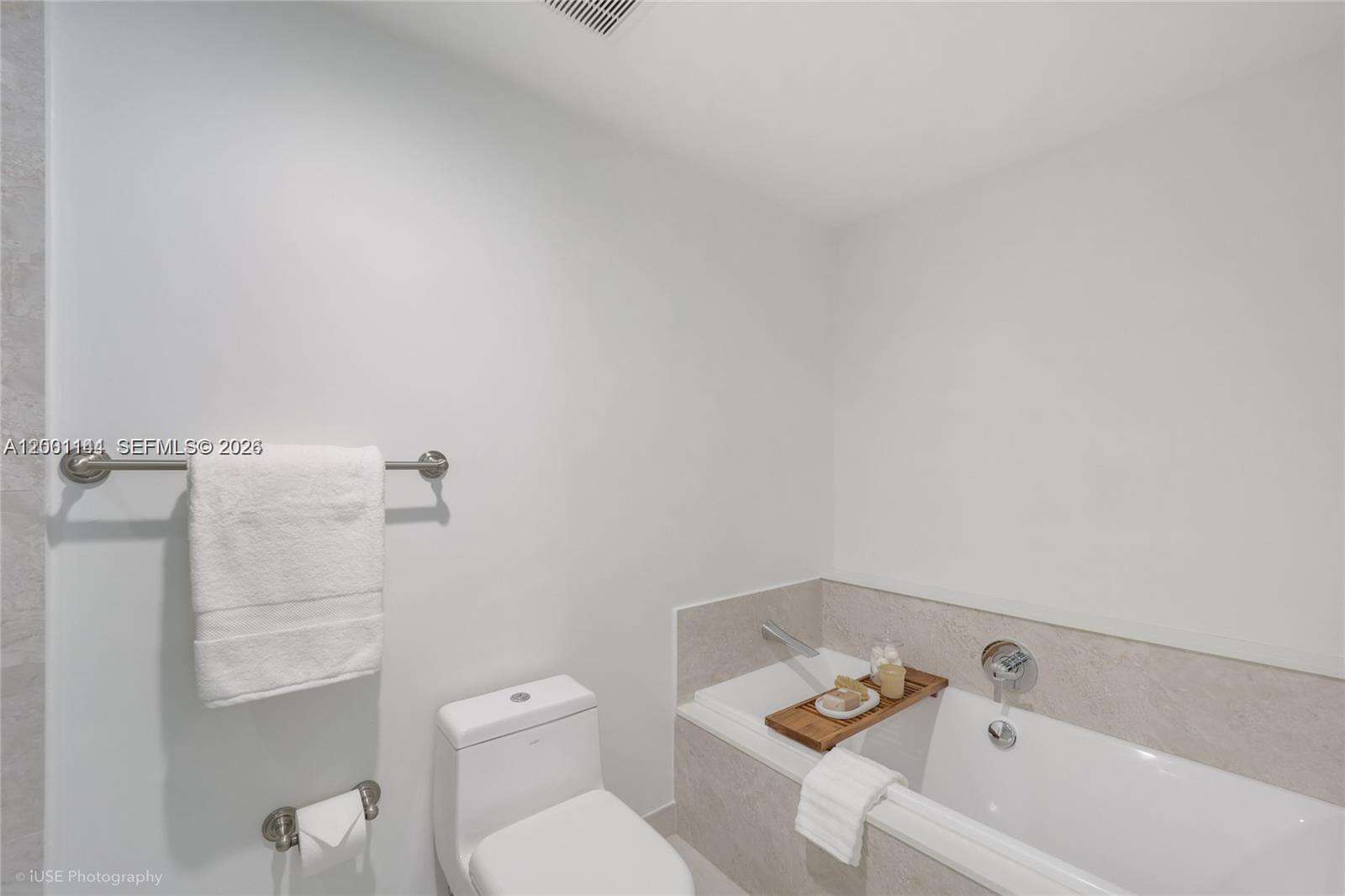Aria On The Bay at 488 18 St, Miami, FL 33132 - For Rent photo 9