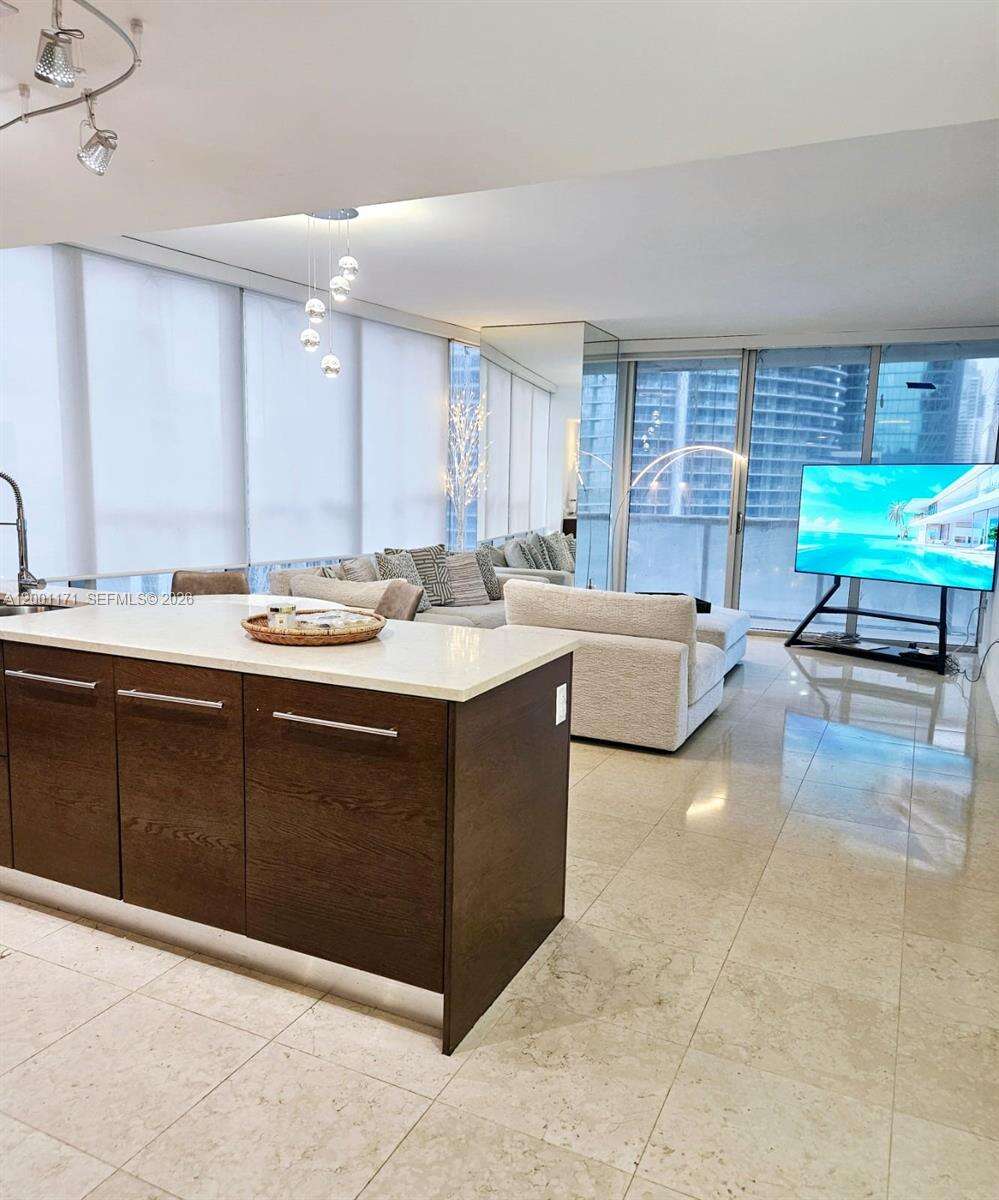 Icon Brickell 1 at 475 Brickell Ave, Miami, FL 33131 - For Rent photo 1
