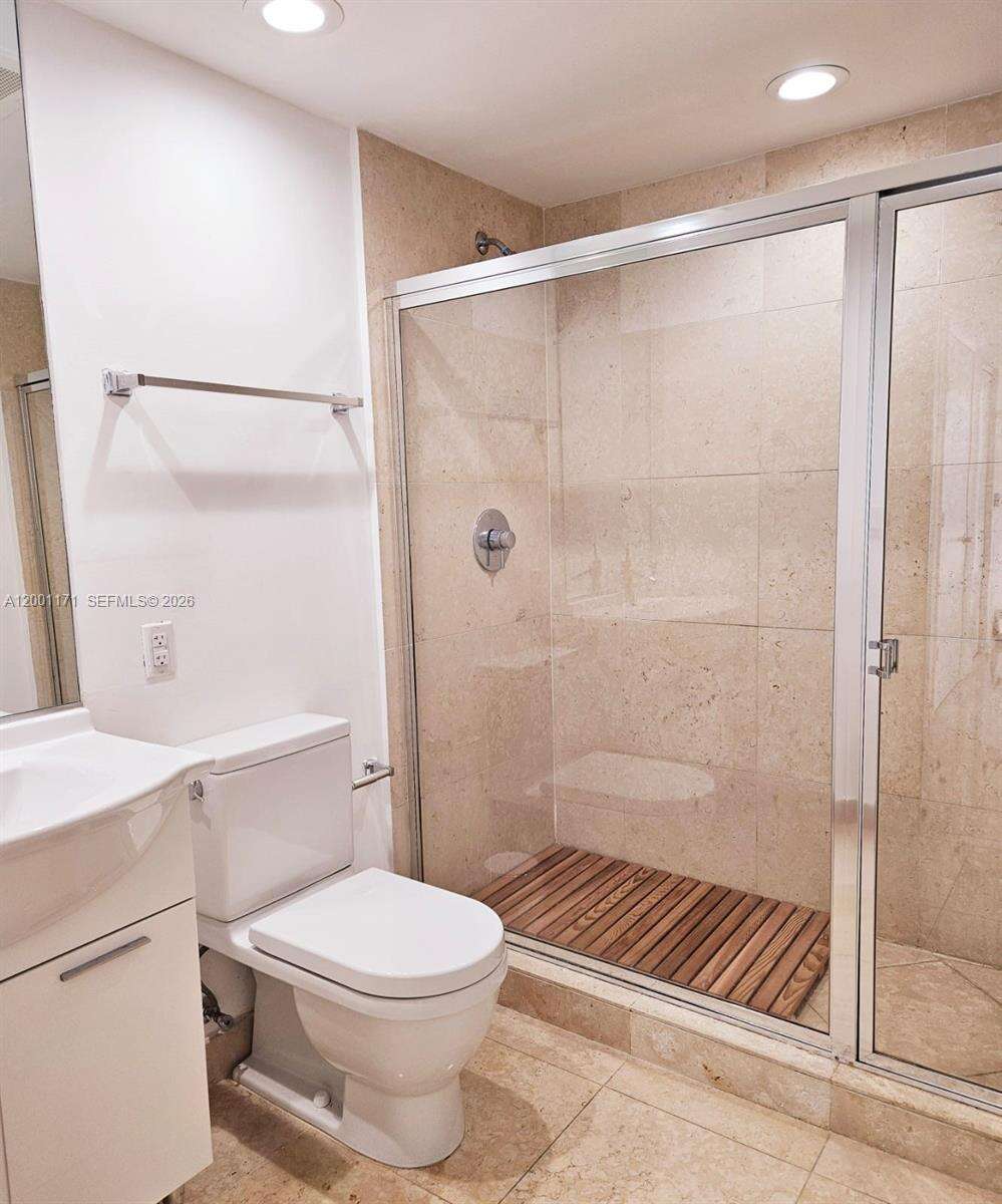 Icon Brickell 1 at 475 Brickell Ave, Miami, FL 33131 - For Rent photo 16