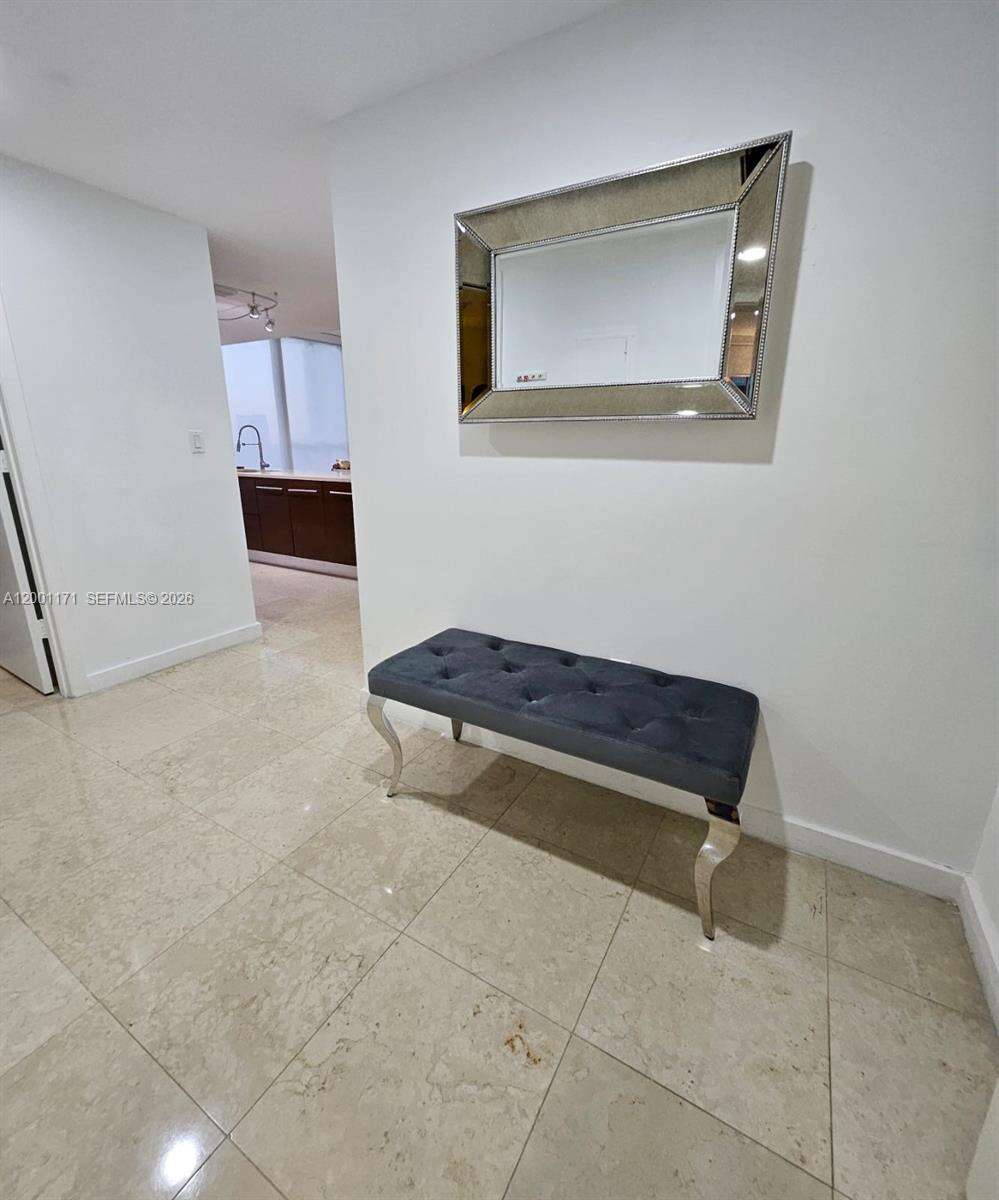 Icon Brickell 1 at 475 Brickell Ave, Miami, FL 33131 - For Rent photo 3