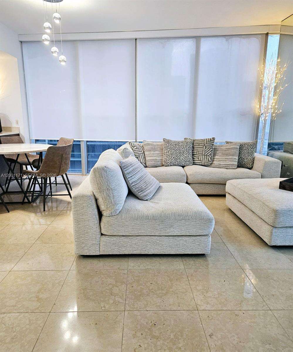 Icon Brickell 1 at 475 Brickell Ave, Miami, FL 33131 - For Rent photo 9