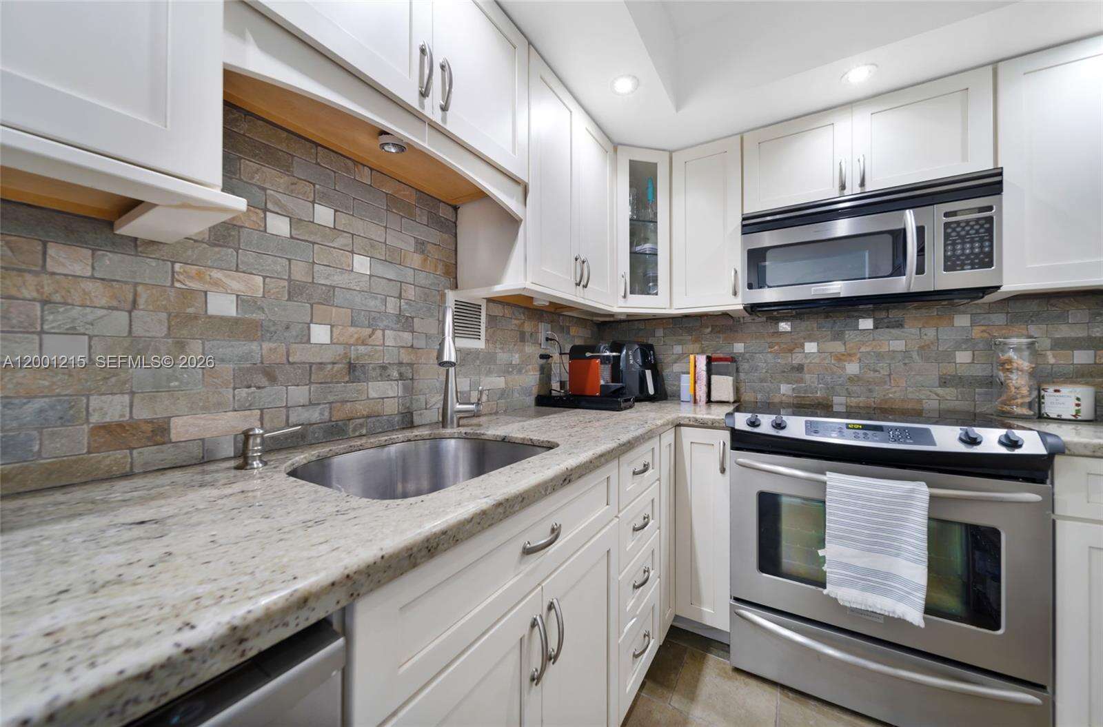 Mirador 1200 at 1200 W Ave, Miami Beach, FL 33139 - For Rent photo 19