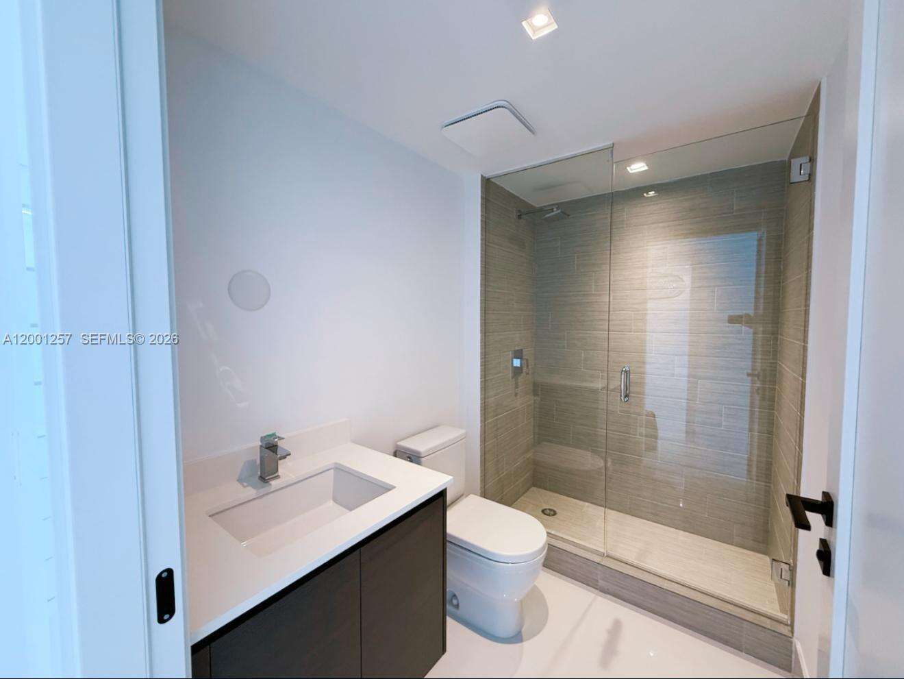Parque Towers at 330 Sunny Isles Blvd, Sunny Isles Beach, FL 33160 - For Rent photo 14