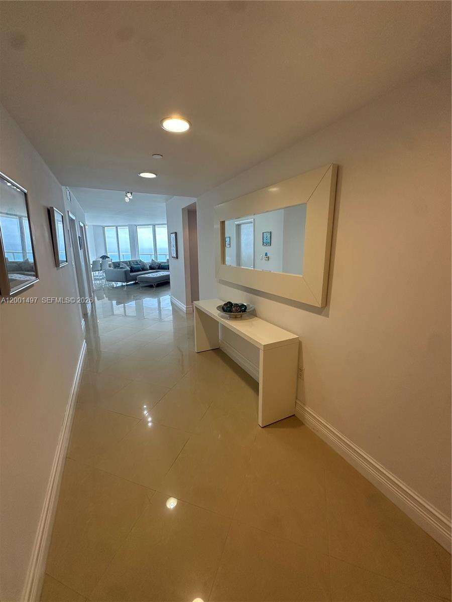 Akoya at 6365 Collins Ave, Miami Beach, FL 33141 - For Rent photo 2