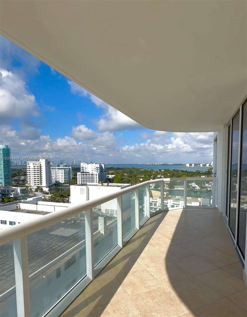 Akoya at 6365 Collins Ave, Miami Beach, FL 33141 - For Rent photo 15