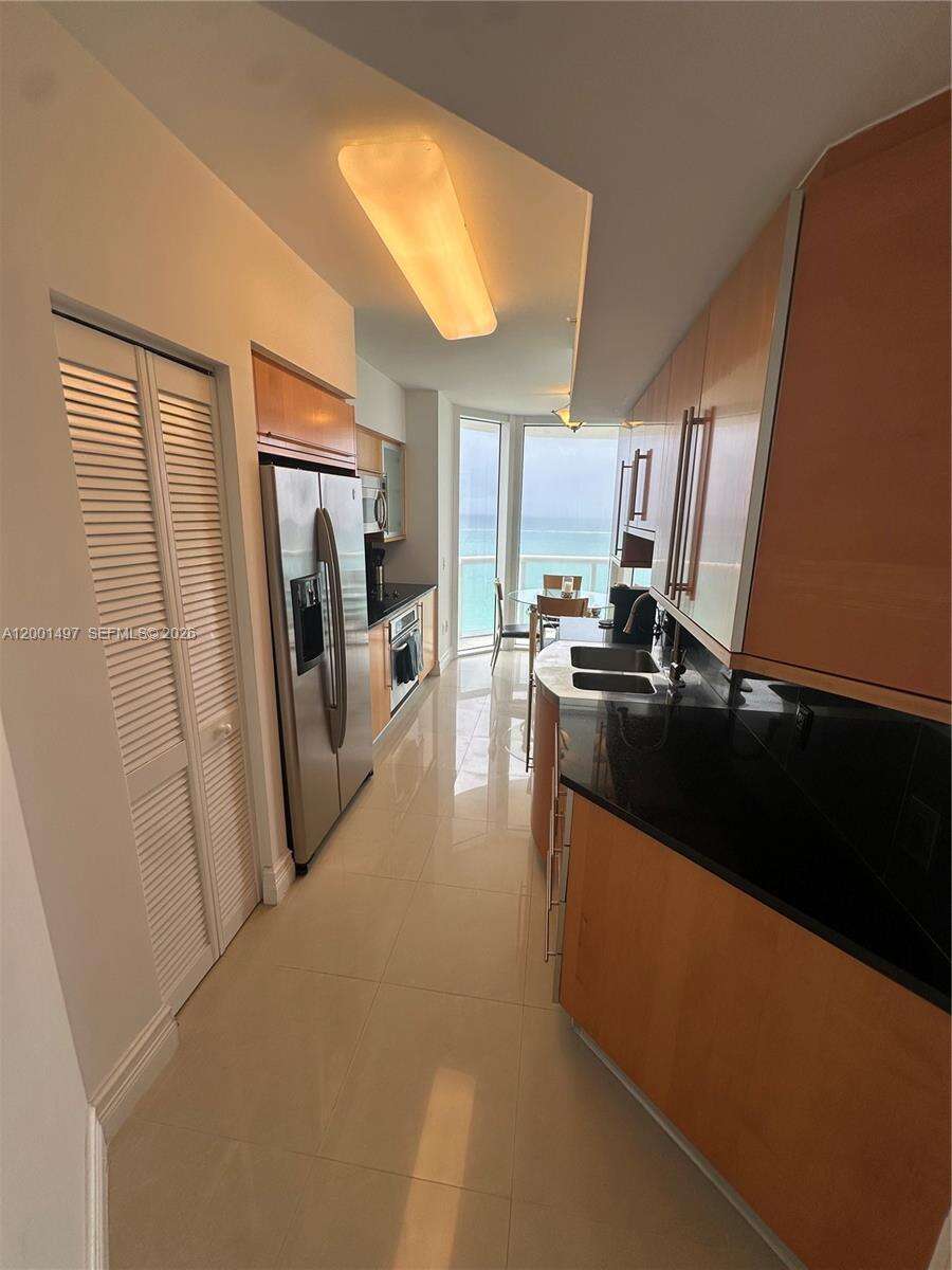 Akoya at 6365 Collins Ave, Miami Beach, FL 33141 - For Rent photo 5
