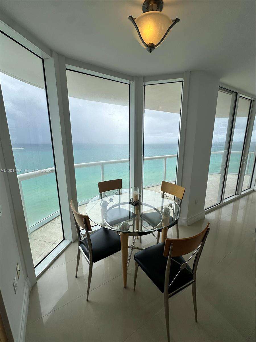 Akoya at 6365 Collins Ave, Miami Beach, FL 33141 - For Rent photo 7
