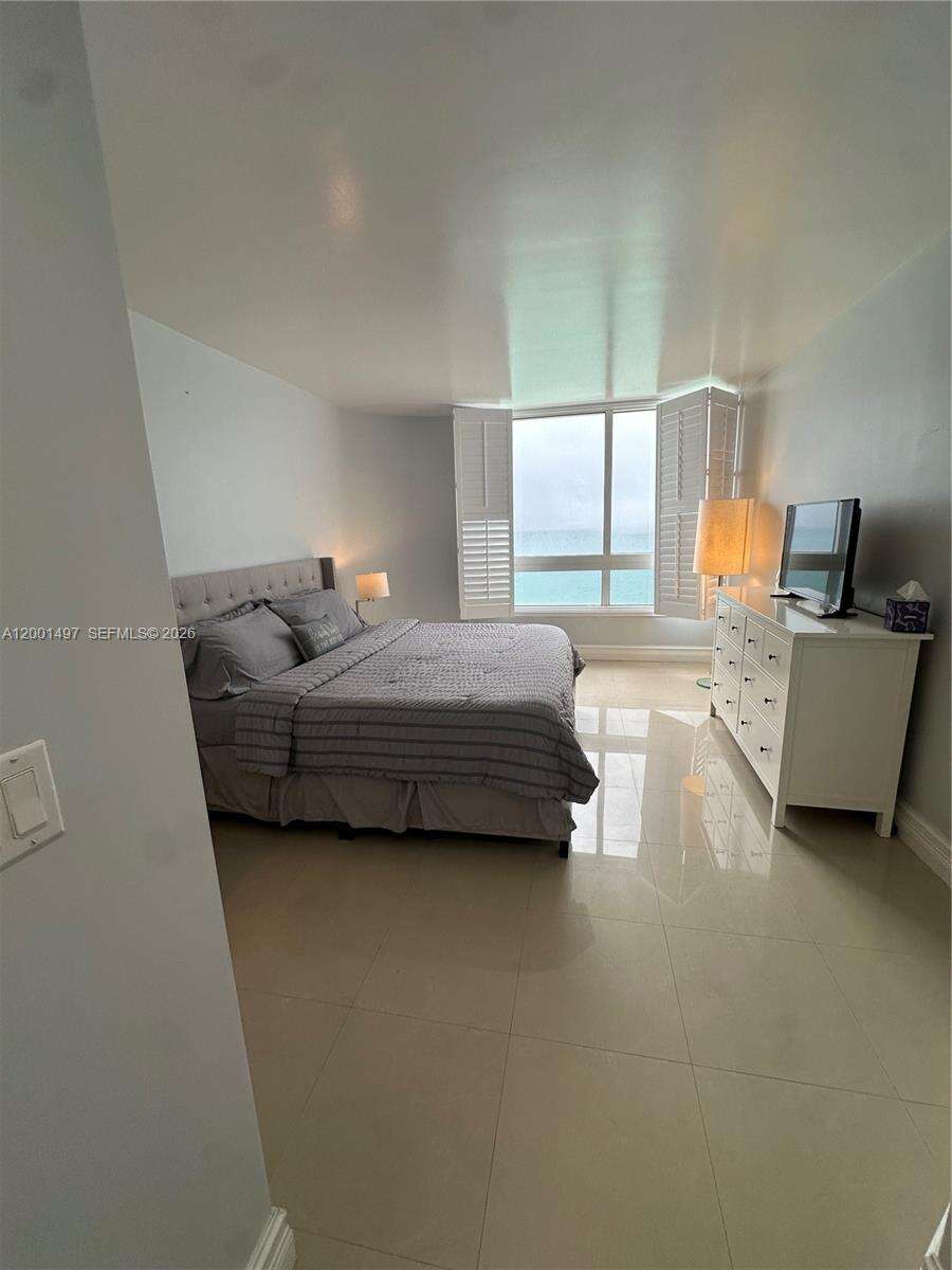 Akoya at 6365 Collins Ave, Miami Beach, FL 33141 - For Rent photo 8