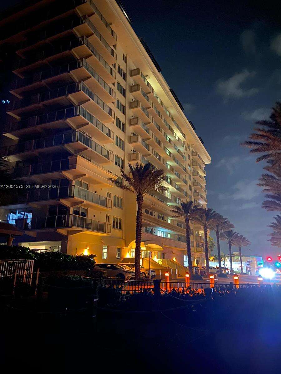 Spiaggia at 9499 Collins Ave, Surfside, FL 33154 - For Rent photo 6