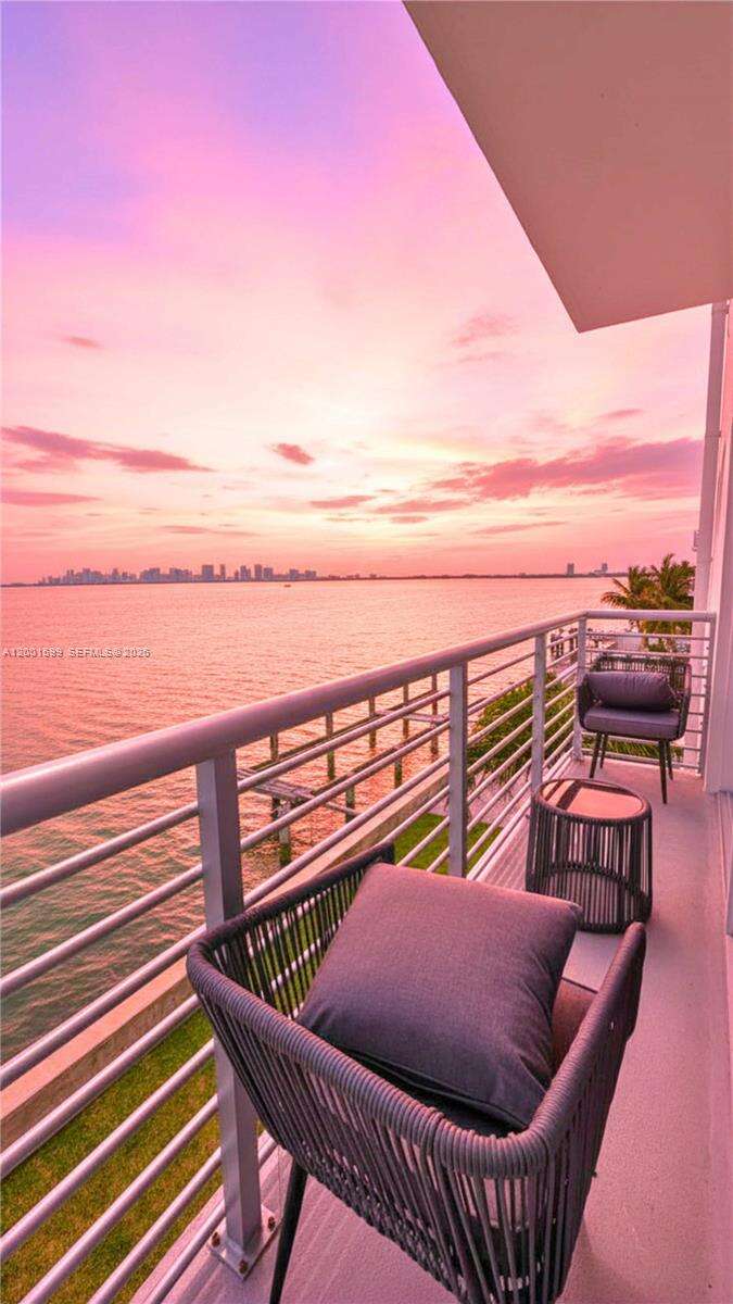Treasure Bay Club Condos for Sale & Rent | Picture 1