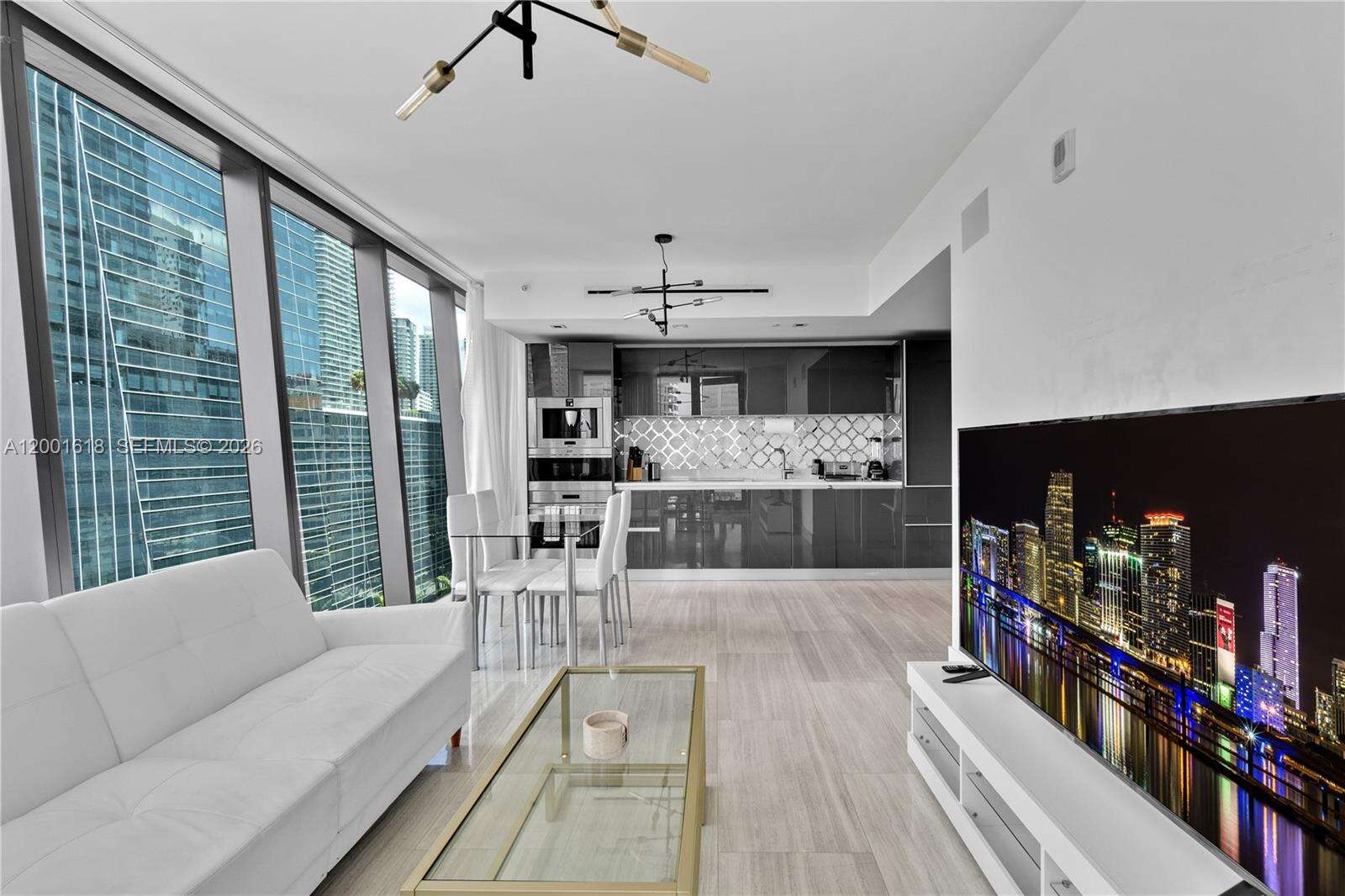 Echo Brickell at 1451 Brickell Ave, Miami, FL 33131 - For Rent photo 8