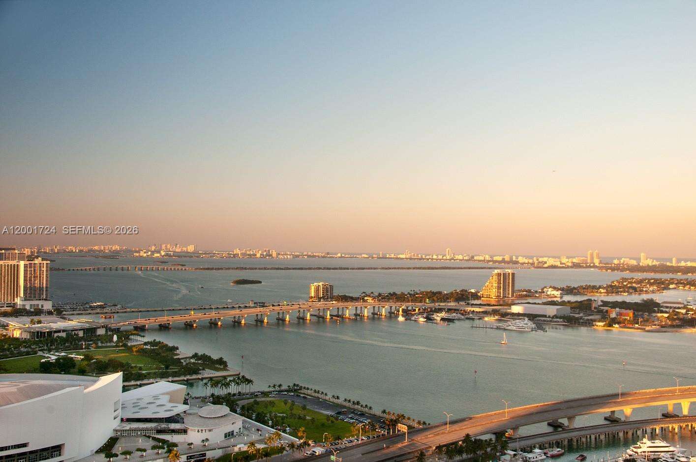 Vizcayne North at 244 Biscayne Blvd, Miami, FL 33132 - For Rent photo 1