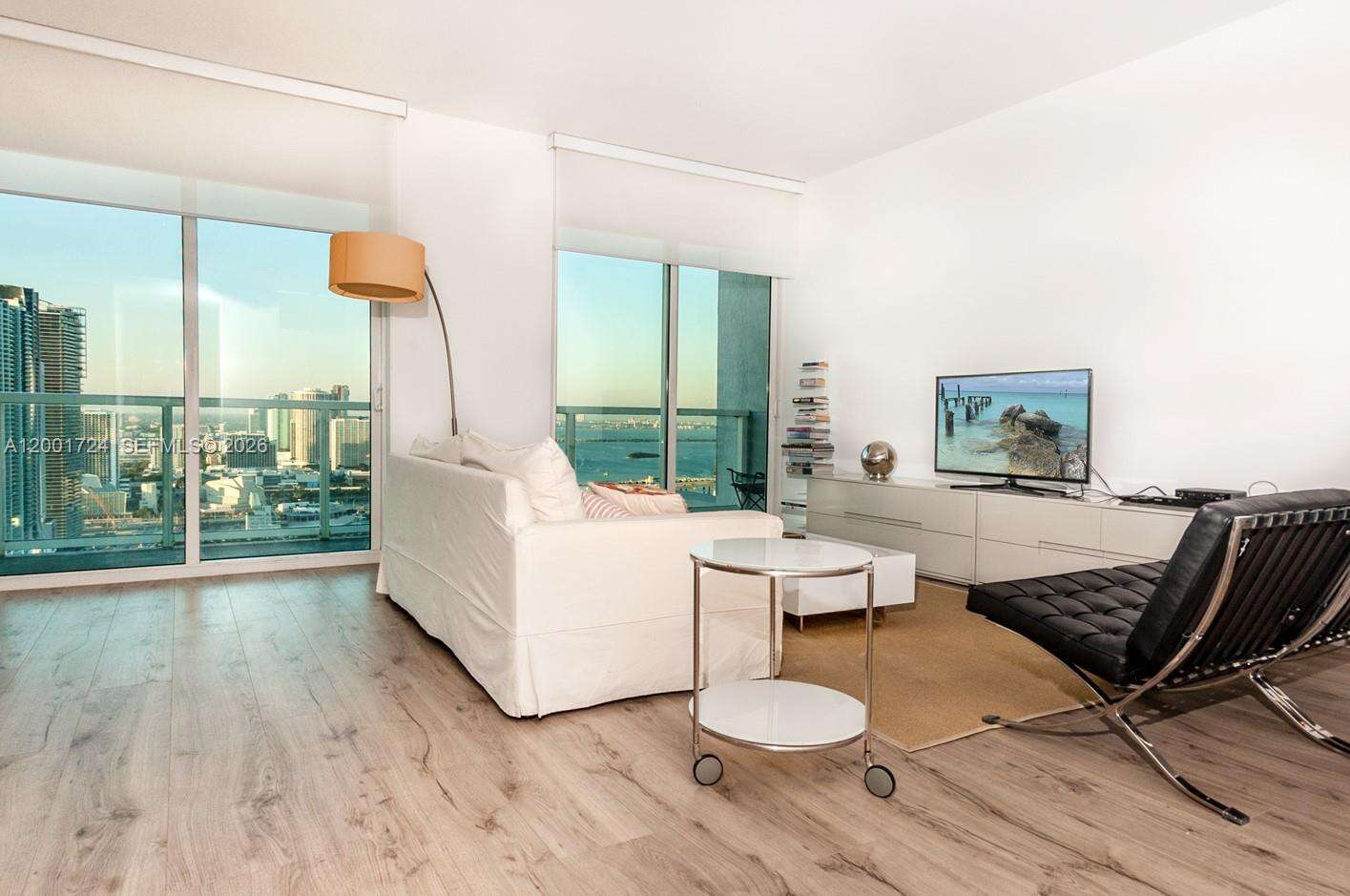 Vizcayne North at 244 Biscayne Blvd, Miami, FL 33132 - For Rent photo 3