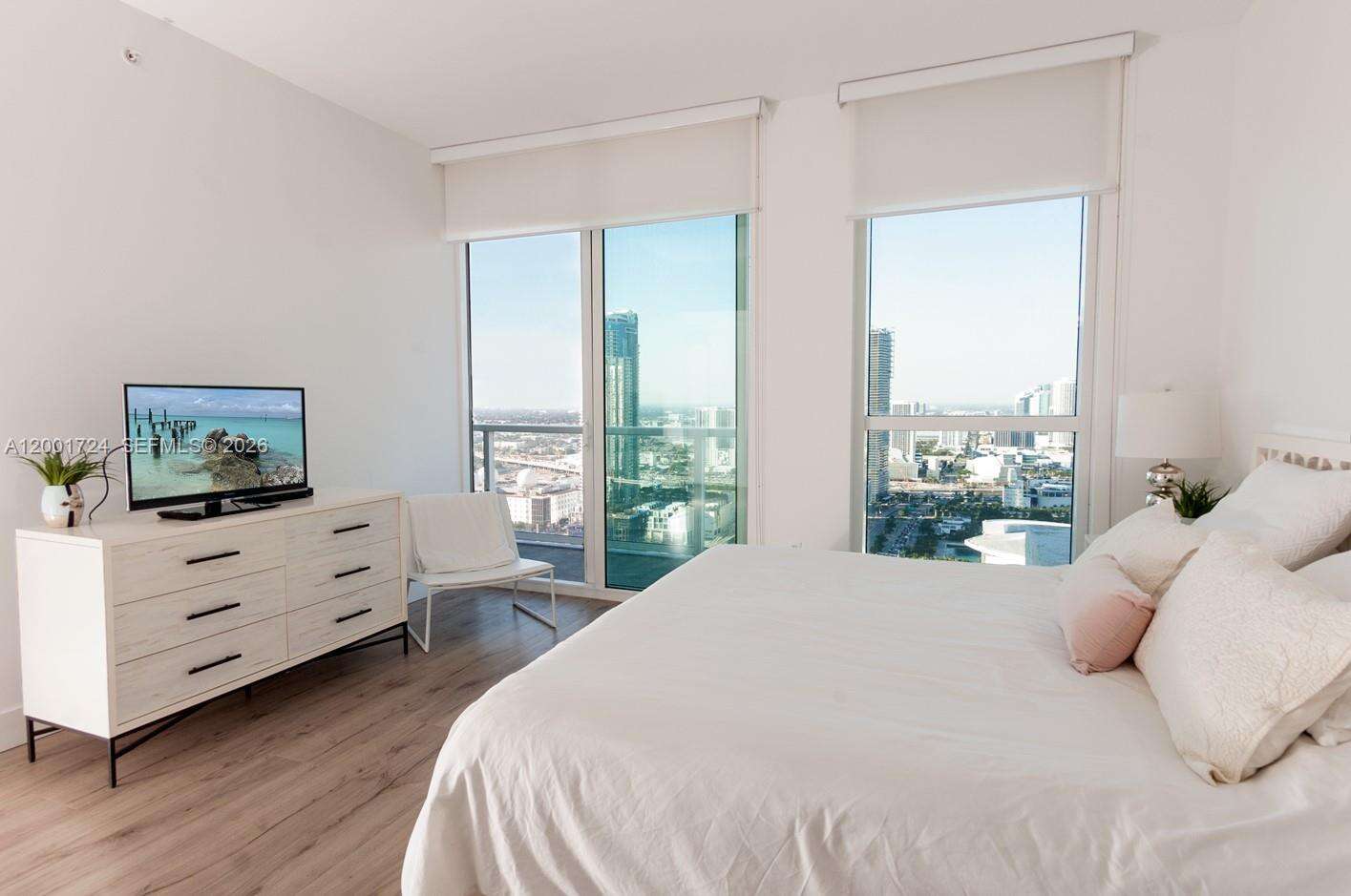 Vizcayne North at 244 Biscayne Blvd, Miami, FL 33132 - For Rent photo 6