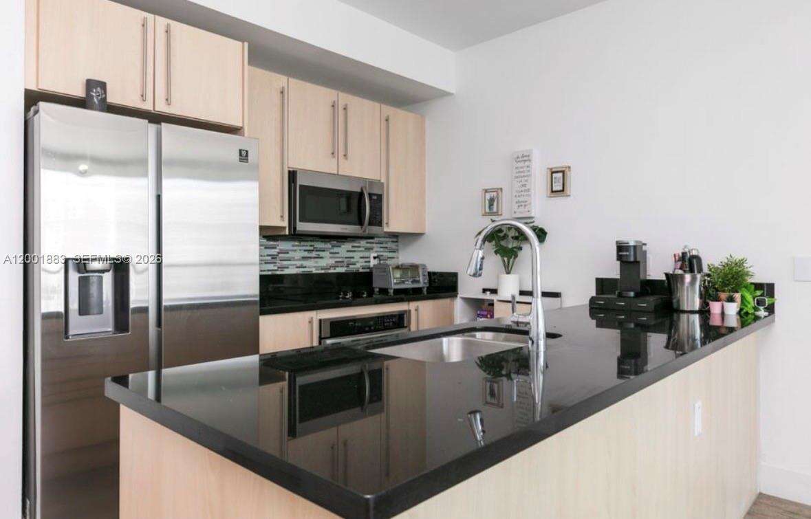 Axis On Brickell at 1111 1 Ave, Miami, FL 33130 - For Rent photo 2