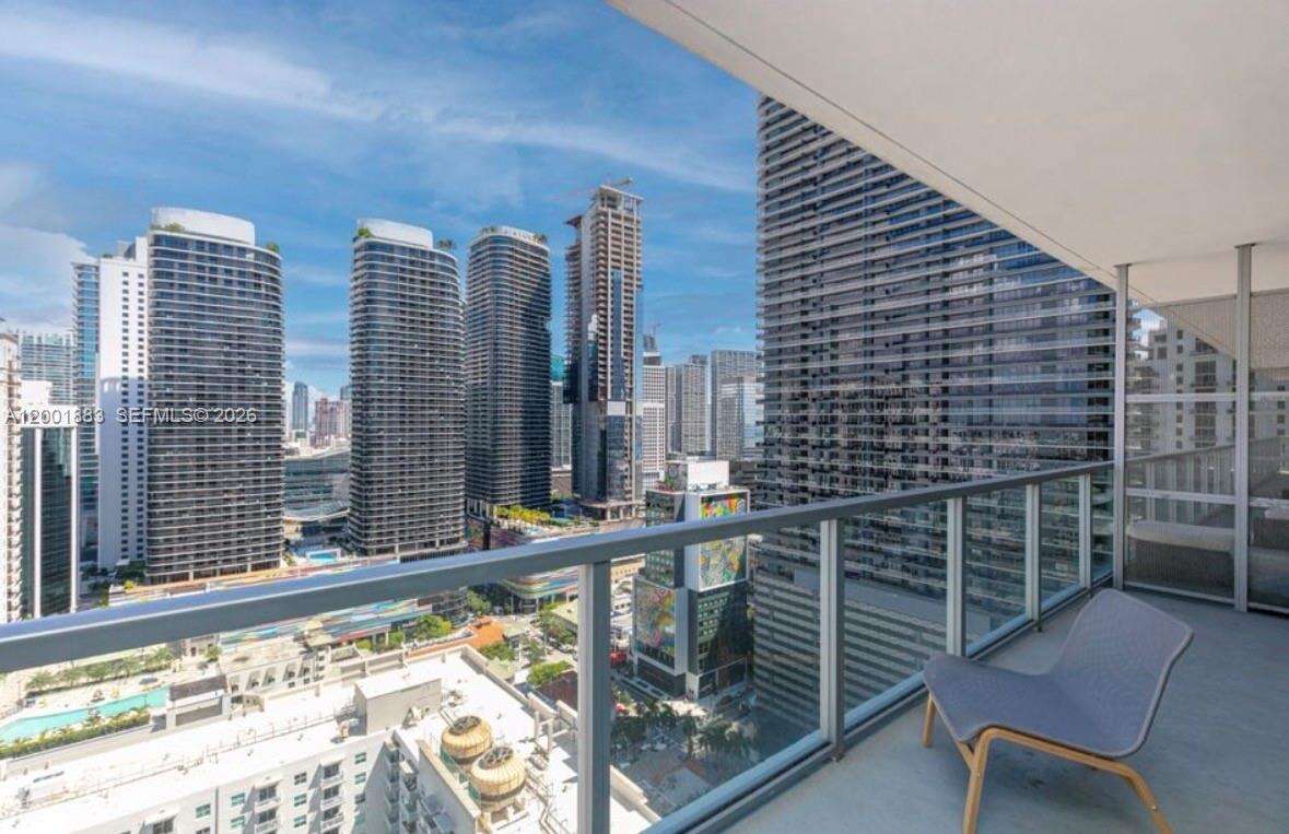 Axis On Brickell at 1111 1 Ave, Miami, FL 33130 - For Rent photo 12