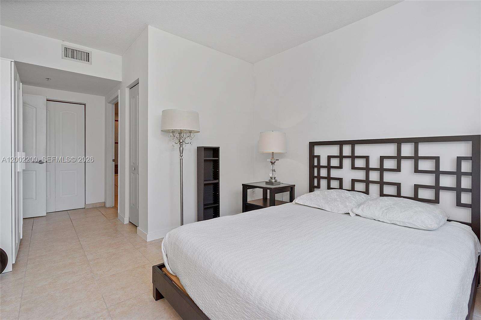 Cosmopolitan at 110 Washington Ave, Miami Beach, FL 33139 - For Rent photo 17