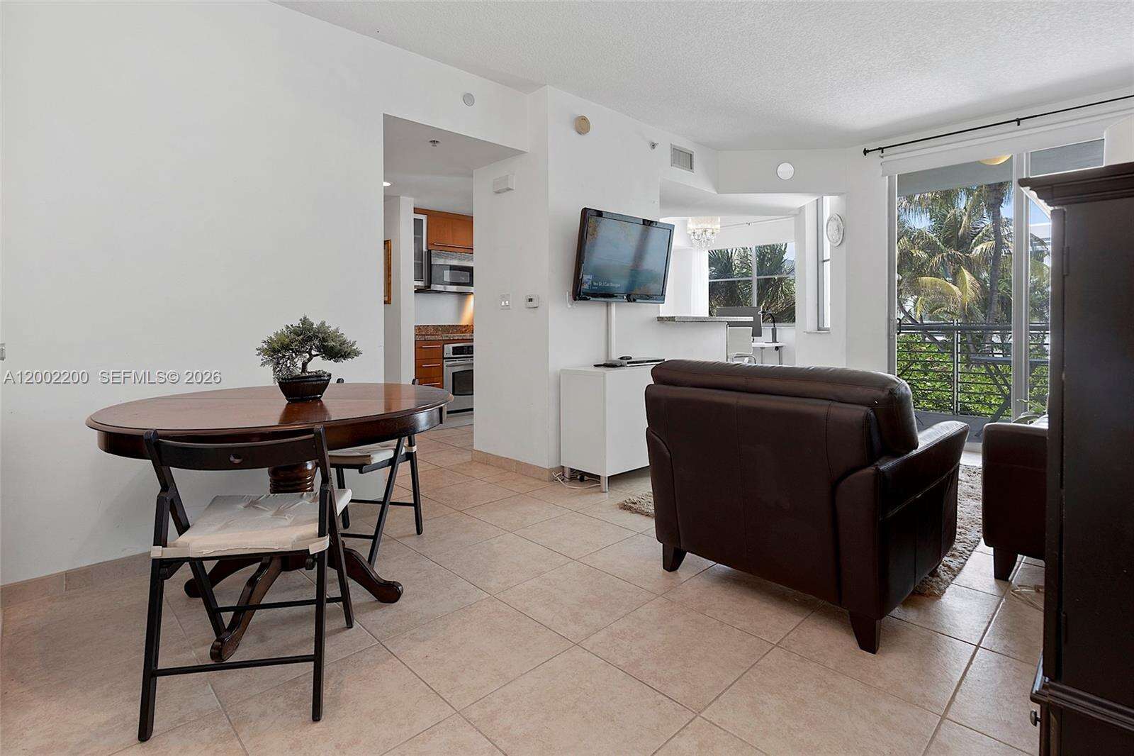 Cosmopolitan at 110 Washington Ave, Miami Beach, FL 33139 - For Rent photo 23