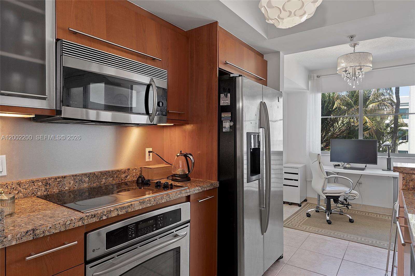 Cosmopolitan at 110 Washington Ave, Miami Beach, FL 33139 - For Rent photo 9