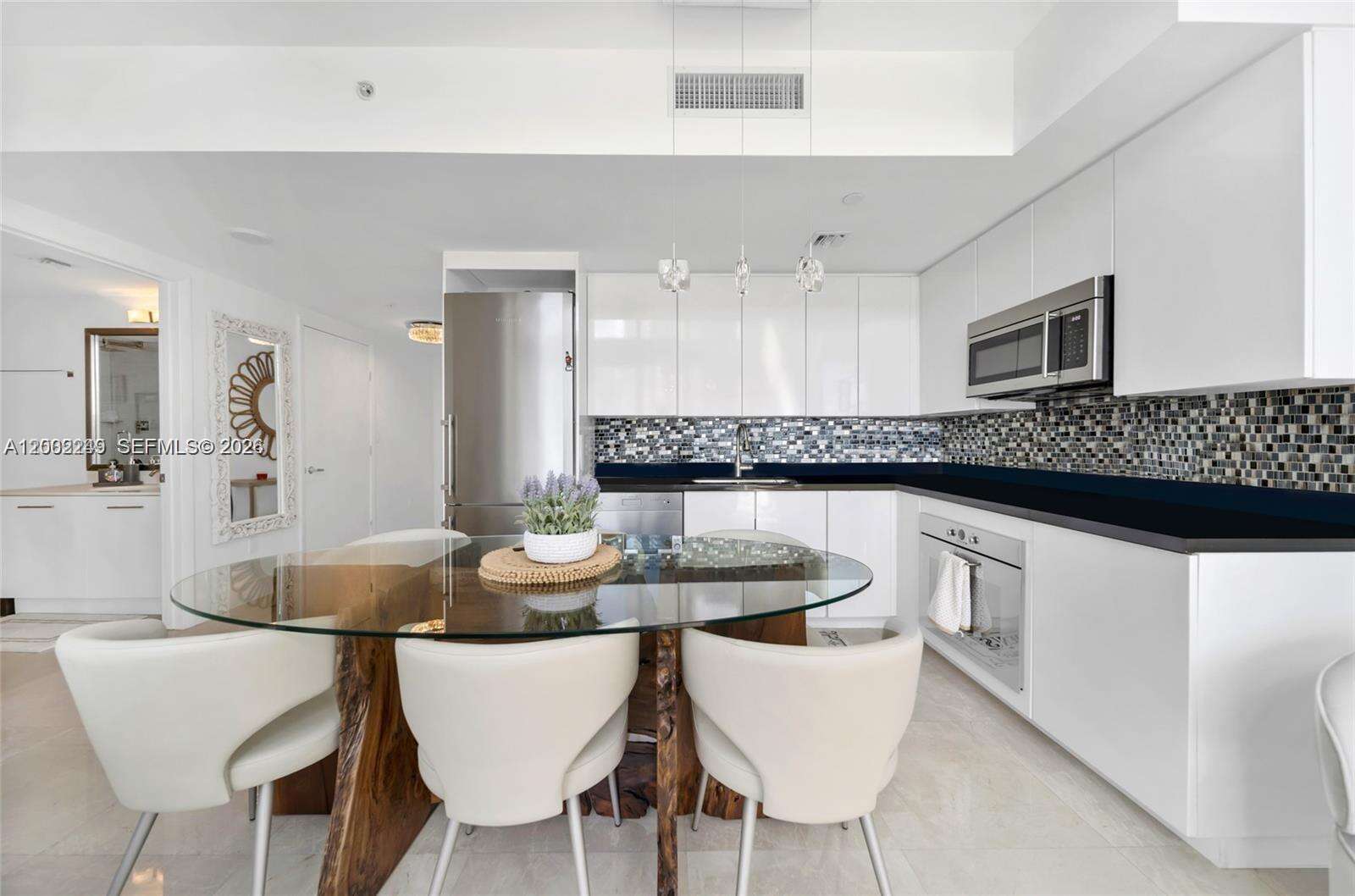 Mint at 92 3 St, Miami, FL 33130 - For Rent photo 10