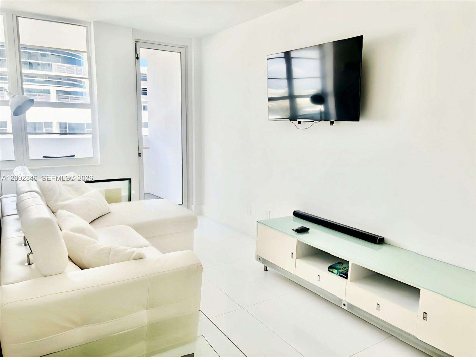 Decoplage at 100 Lincoln Rd, Miami Beach, FL 33139 - For Rent photo 2