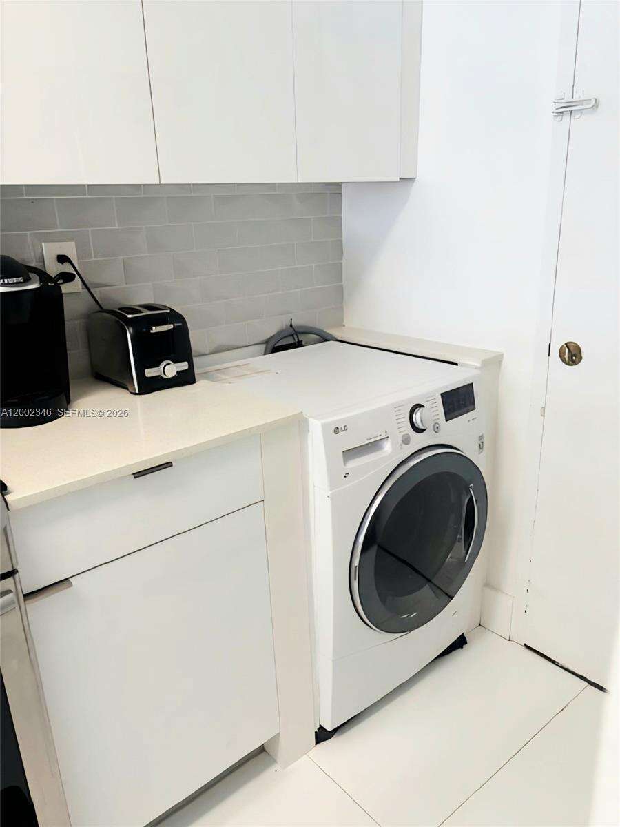 Decoplage at 100 Lincoln Rd, Miami Beach, FL 33139 - For Rent photo 10