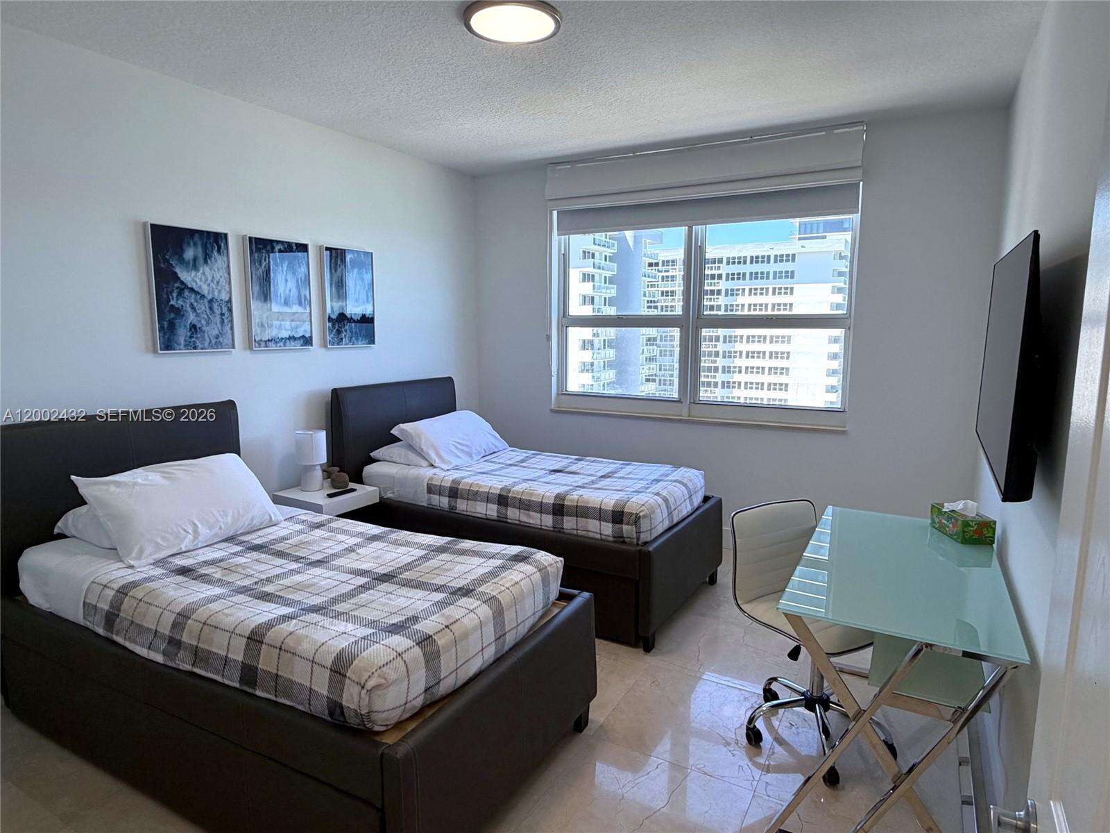 2080 Ocean Dr, Hallandale Beach, FL 33009 - For Rent photo 27