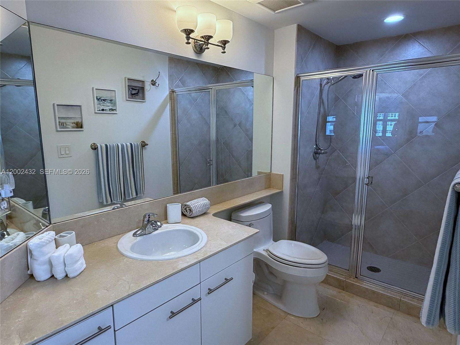 2080 Ocean Dr, Hallandale Beach, FL 33009 - For Rent photo 29