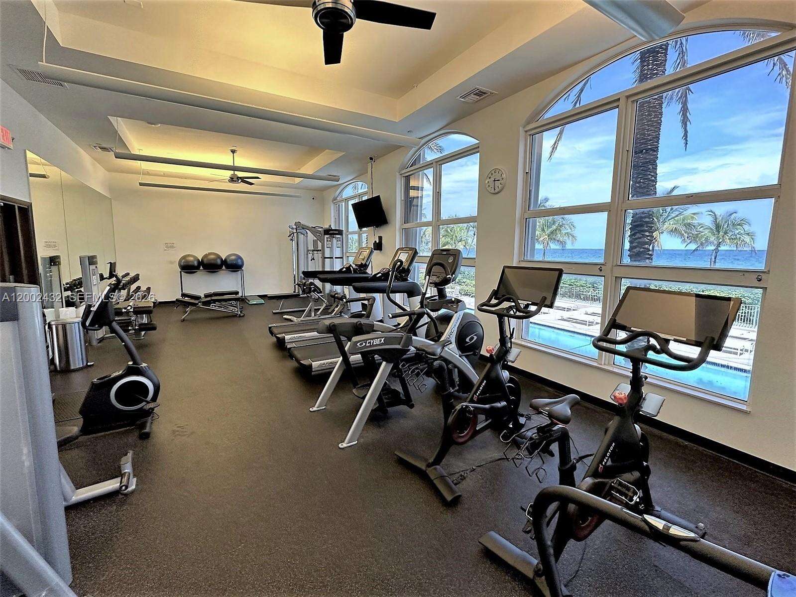 2080 Ocean Dr, Hallandale Beach, FL 33009 - For Rent photo 52