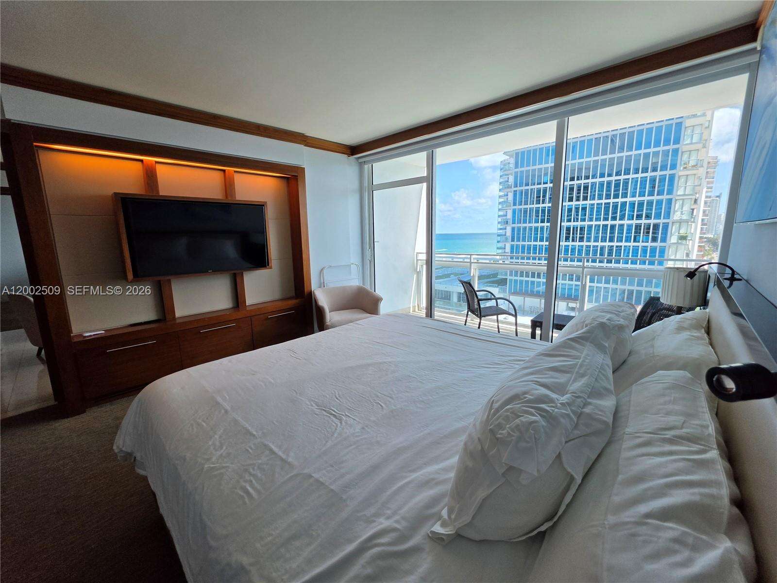 Central Carillon at 6801 Collins Ave, Miami Beach, FL 33141 - For Rent photo 11