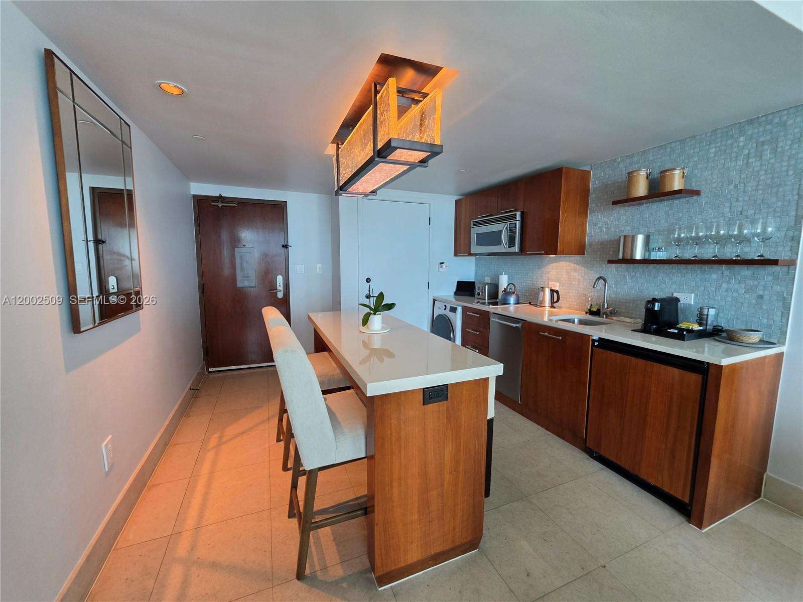 Central Carillon at 6801 Collins Ave, Miami Beach, FL 33141 - For Rent photo 8