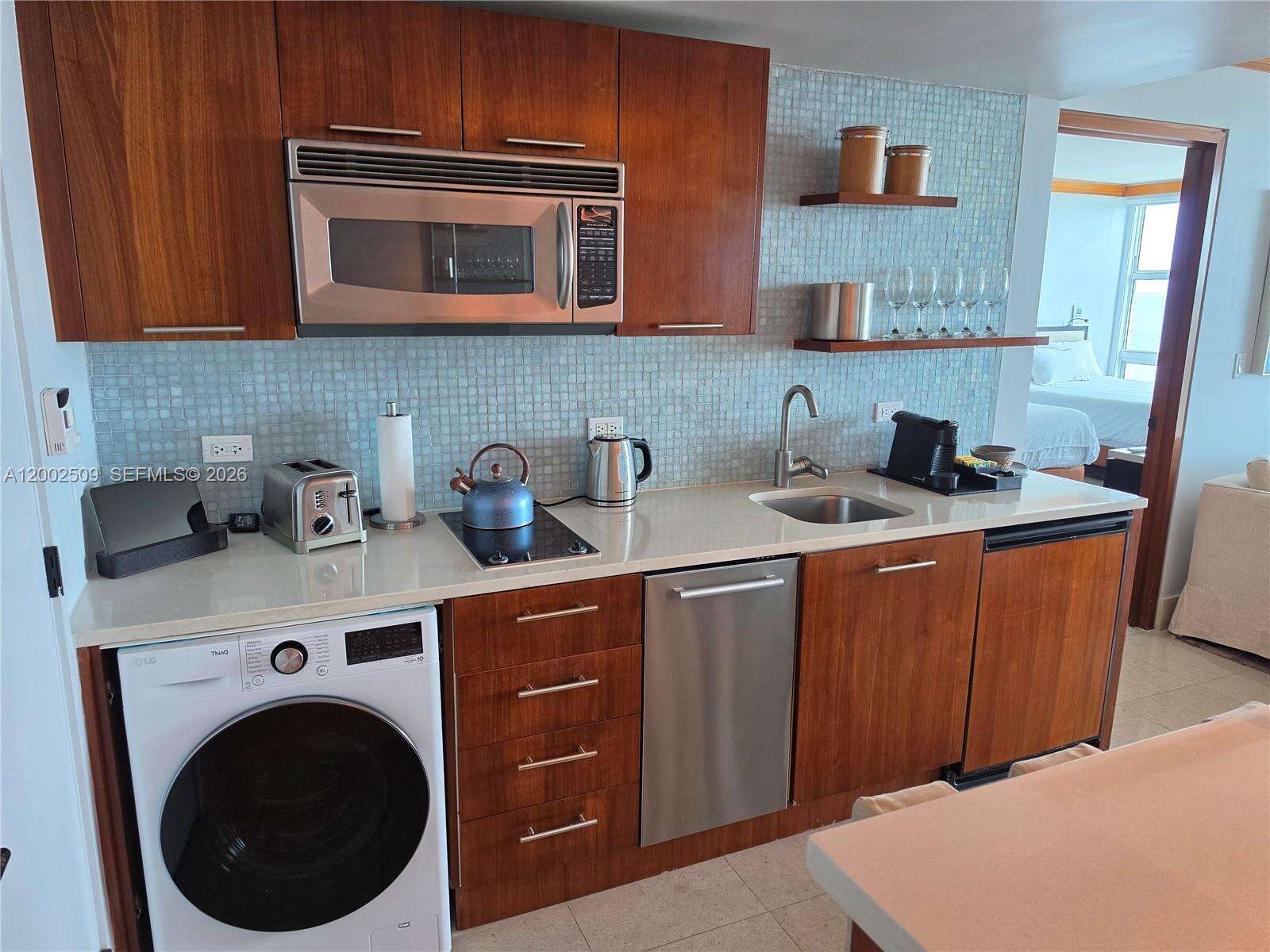 Central Carillon at 6801 Collins Ave, Miami Beach, FL 33141 - For Rent photo 9