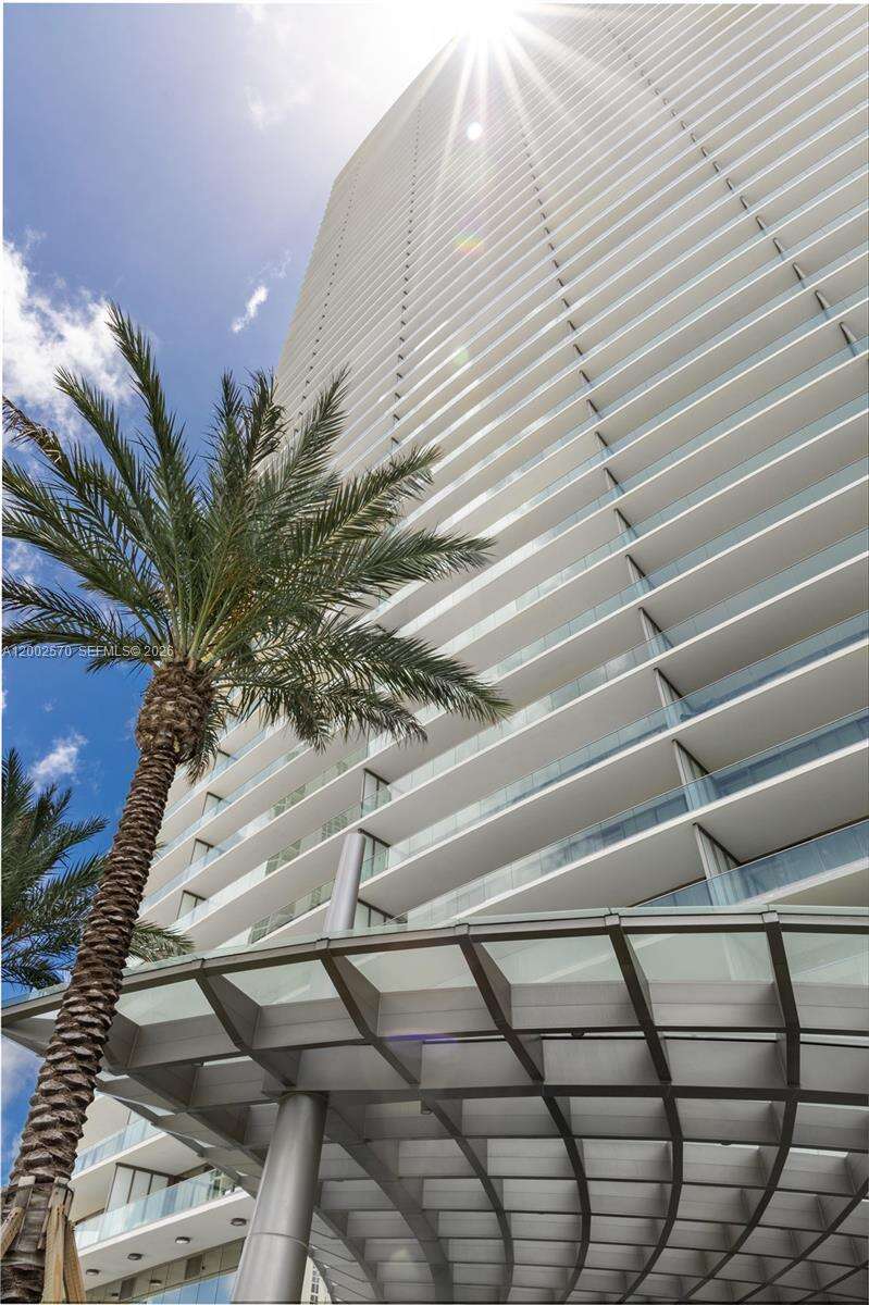 Armani Casa at 18975 Collins Ave, Sunny Isles Beach, FL 33160 - For Rent photo 23