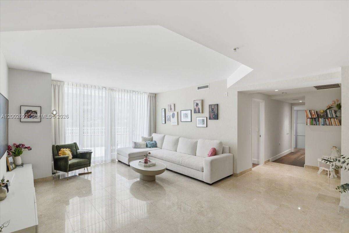 Courts Brickell Key at 801 Brickell Key Blvd, Miami, FL 33131 - For Rent photo 14