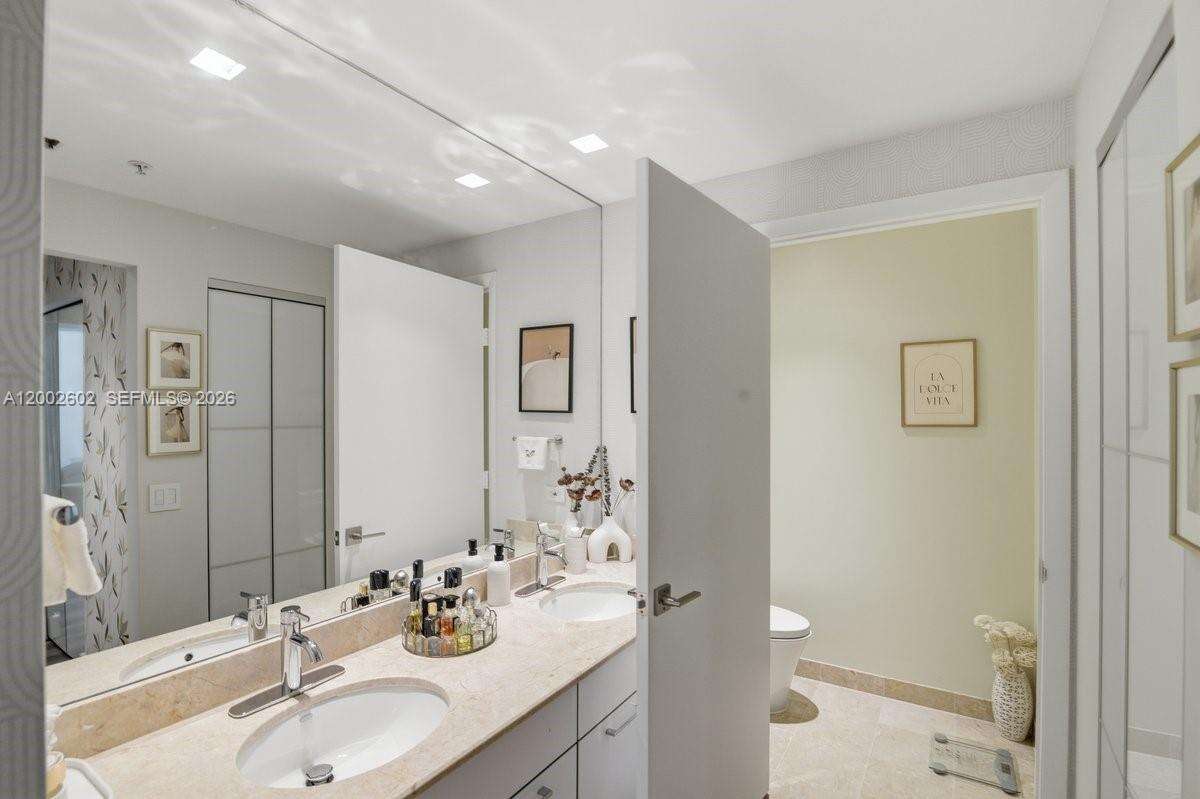 Courts Brickell Key at 801 Brickell Key Blvd, Miami, FL 33131 - For Rent photo 26