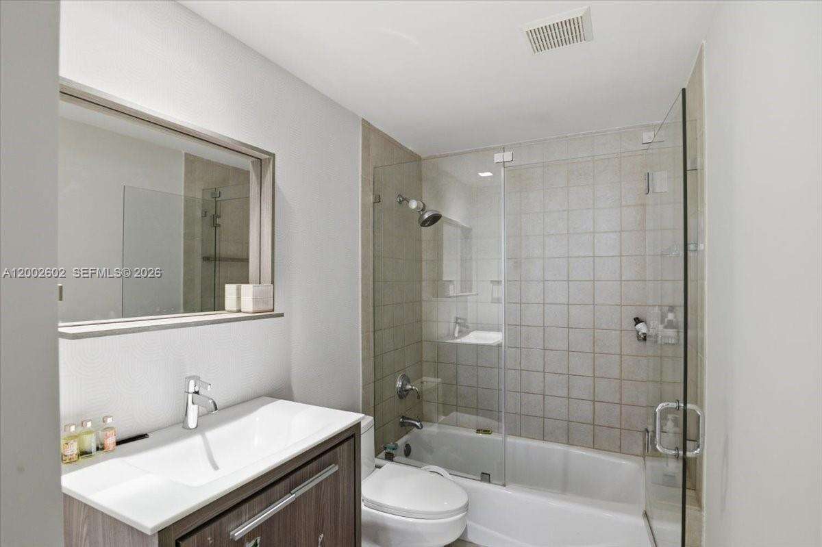 Courts Brickell Key at 801 Brickell Key Blvd, Miami, FL 33131 - For Rent photo 29