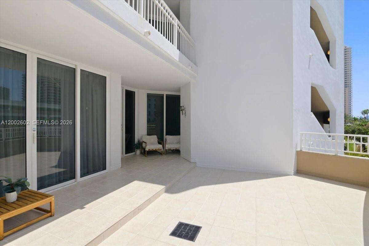 Courts Brickell Key at 801 Brickell Key Blvd, Miami, FL 33131 - For Rent photo 38