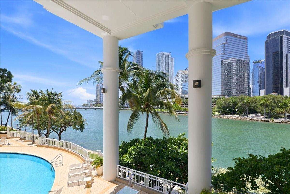 Courts Brickell Key at 801 Brickell Key Blvd, Miami, FL 33131 - For Rent photo 49