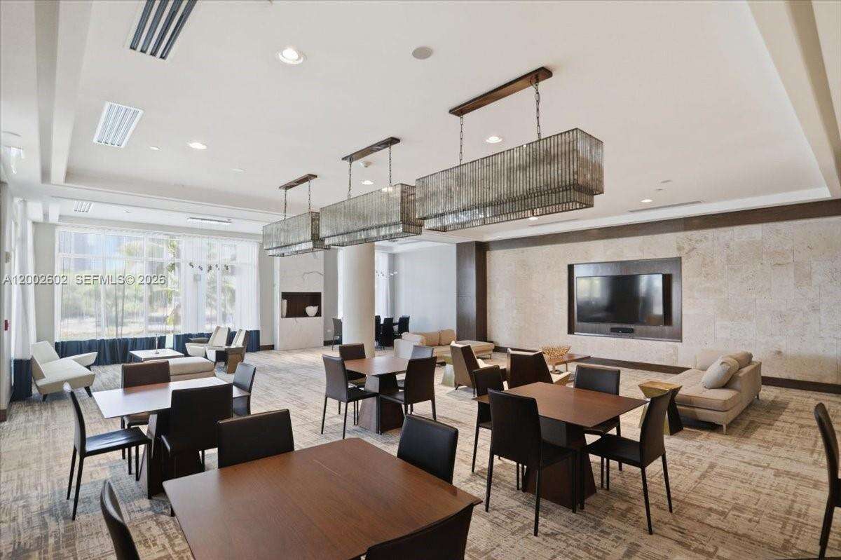 Courts Brickell Key at 801 Brickell Key Blvd, Miami, FL 33131 - For Rent photo 58