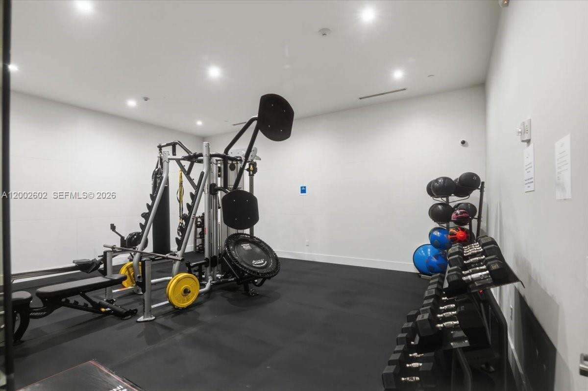 Courts Brickell Key at 801 Brickell Key Blvd, Miami, FL 33131 - For Rent photo 65