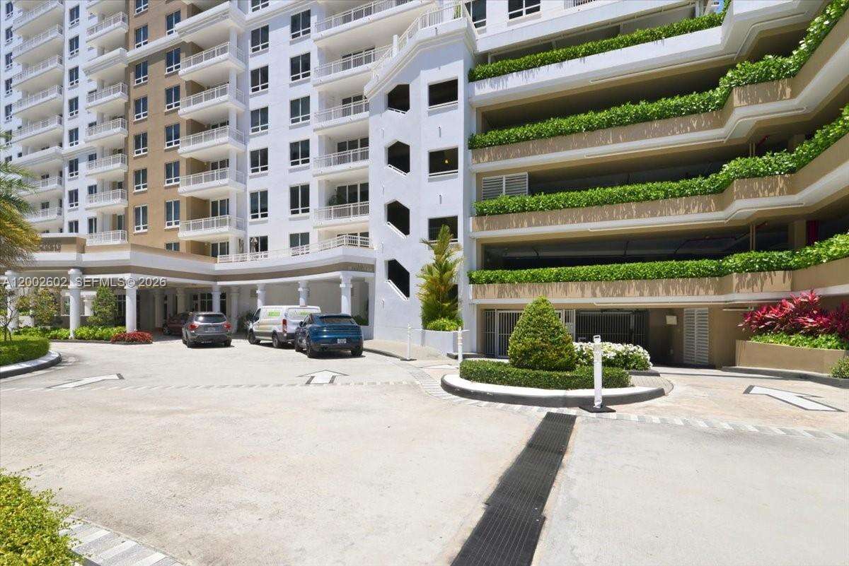 Courts Brickell Key at 801 Brickell Key Blvd, Miami, FL 33131 - For Rent photo 67
